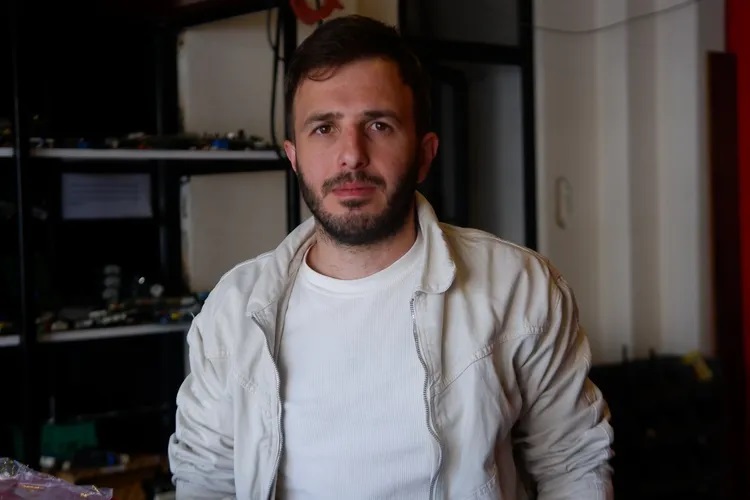 Yazılımcı Burak Özdemir Başaranın Sırlarını Anlatıyor